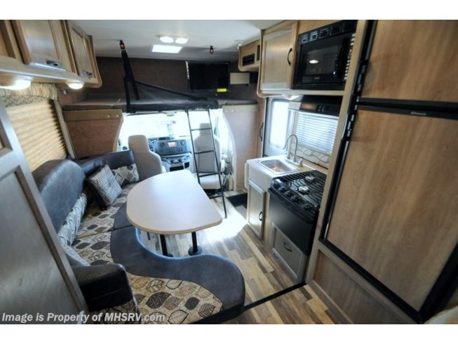 2015 Coachmen Freelander 21QB Anniv Pkg, Ext TV, Pwr Awning & Swivel Seat - New Class C For Sale by Motor Home Specialist in Alvarado, Texas