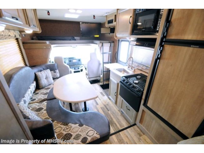 2015 Coachmen Freelander 21QB Anniv Pkg, Ext. TV, Pwr Awning & Swivel Seat - New Class C For Sale by Motor Home Specialist in Alvarado, Texas