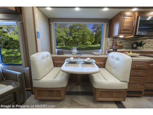 2015 Realm FS6 Luxury Villa 2 (LV2) Bath & 1/2 by Foretravel from Motor Home Specialist in Alvarado, Texas