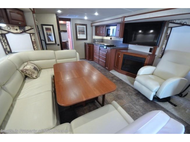 2013 Winnebago Sightseer 35G W/3 Slides - Used Class A For Sale by Motor Home Specialist in Alvarado, Texas