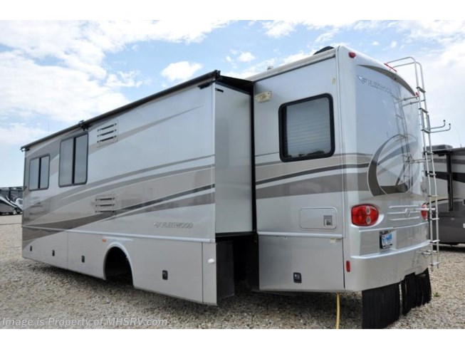 2006 Pace Arrow 36D W/2 Slides by Fleetwood from Motor Home Specialist in Alvarado, Texas