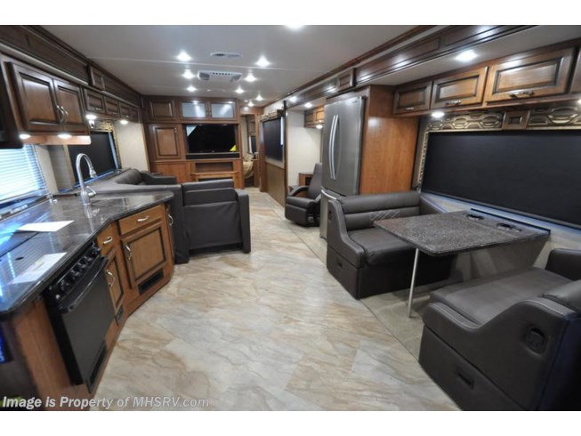 2017 Fleetwood Bounder 36Y Class A RV for Sale With Washer/Dryer Combo - New Class A For Sale by Motor Home Specialist in Alvarado, Texas