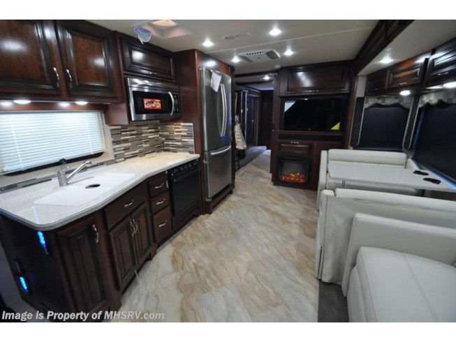 2017 Holiday Rambler Vacationer 36H Bath & 1/2 Bunk Model RV for Sale - New Class A For Sale by Motor Home Specialist in Alvarado, Texas