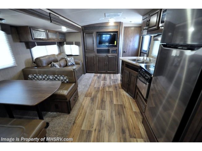 2017 Cruiser RV Radiance Touring 28BHSS Bunk for Sale at MHSRV - New Travel Trailer For Sale by Motor Home Specialist in Alvarado, Texas