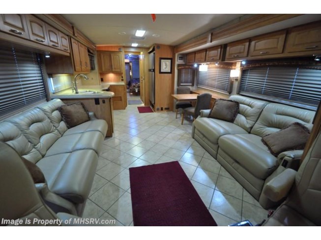 2008 Winnebago Tour WITH 3 SLIDES - Used Diesel Pusher For Sale by Motor Home Specialist in Alvarado, Texas