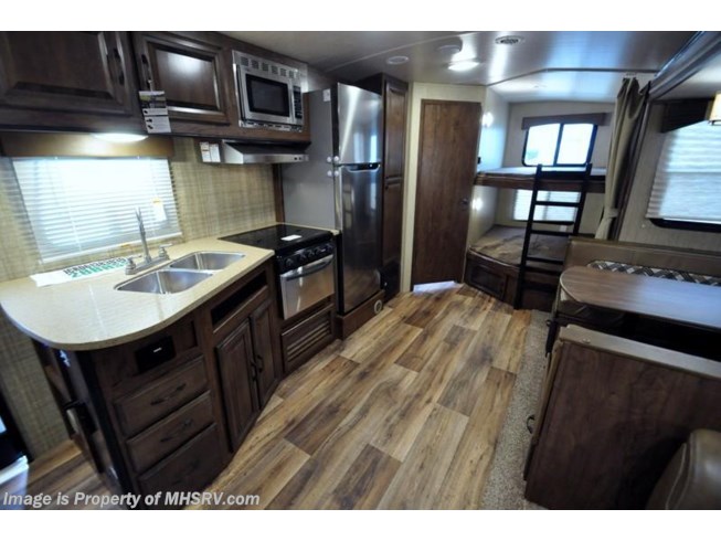 2017 Radiance Touring Edition 28BHSS RV for Sale at MHSRV.com by Cruiser RV from Motor Home Specialist in Alvarado, Texas