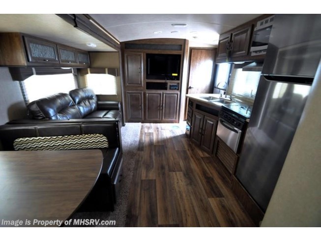 2016 Cruiser RV Radiance Touring Edition 28QBSS Bunk RV for Sale at MHSRV - New Travel Trailer For Sale by Motor Home Specialist in Alvarado, Texas