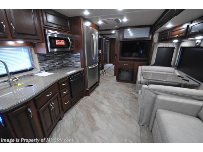 2017 Fleetwood Bounder 36H Bunk Model, Bath & 1/2 RV for Sale W/King Bed - New Class A For Sale by Motor Home Specialist in Alvarado, Texas