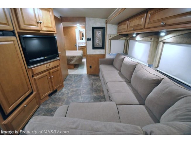 2012 Winnebago Vista bath and 1/2 with 2 slides - Used Class A For Sale by Motor Home Specialist in Alvarado, Texas