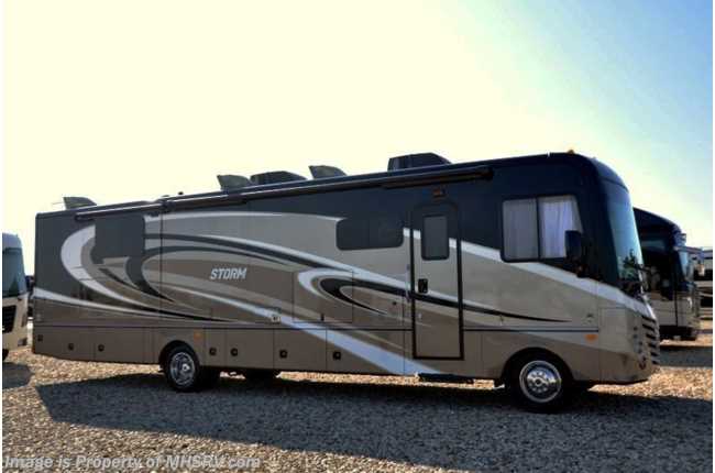 2017 Fleetwood Storm 34S Bath &amp; 1/2 RV for Sale W/Tankless Water Heater