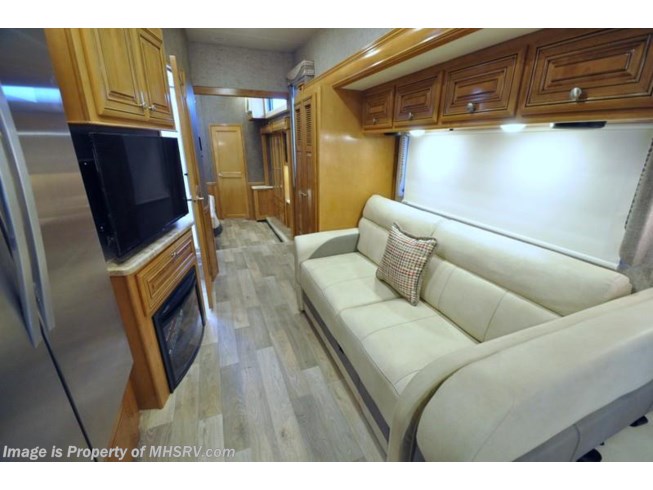 2017 Thor Motor Coach Outlaw Residence Edition 38RE Bath & 1/2 Residence Ed for Sale @ MHSRV.com - New Class A For Sale by Motor Home Specialist in Alvarado, Texas