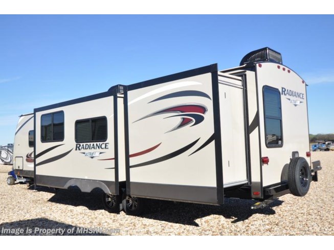 2017 Radiance Ultra-Lite 33TS Bunk Model W/King Bed by Cruiser RV from Motor Home Specialist in Alvarado, Texas