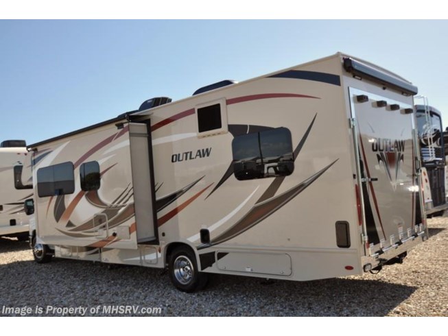 2018 Outlaw 29H Class C Toy Hauler RV for Sale at MHSRV by Thor Motor Coach from Motor Home Specialist in Alvarado, Texas