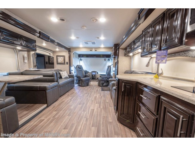 2019 Thor Motor Coach Miramar 35.2 W/Theater Seats, Dual Pane, King Bed - New Class A For Sale by Motor Home Specialist in Alvarado, Texas