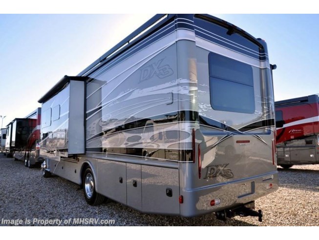 2018 DX3 35DS Super C for Sale W/Solar & Dsl Aqua Hot by Dynamax Corp from Motor Home Specialist in Alvarado, Texas
