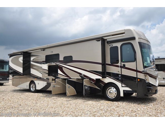 2018 Discovery LXE 40X RV for Sale at MHSRV W/Satellite & King Bed by Fleetwood from Motor Home Specialist in Alvarado, Texas