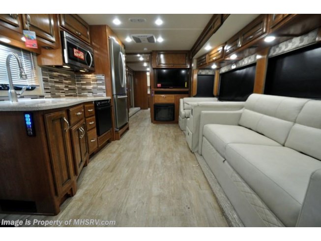 2018 Fleetwood Bounder 36H Bunk House Bath & 1/2 RV for Sale LX Pkg, King - New Class A For Sale by Motor Home Specialist in Alvarado, Texas