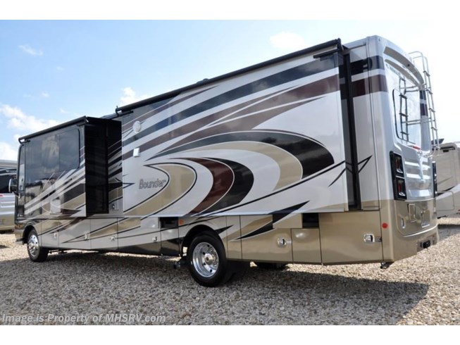 2018 Bounder 35P RV for Sale at MHSRV W/LX Pkg, King & Sat by Fleetwood from Motor Home Specialist in Alvarado, Texas