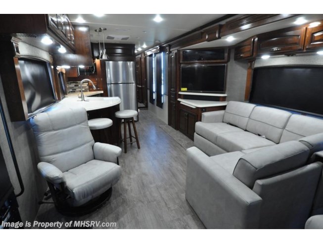 2018 Holiday Rambler Navigator XE 35M RV for Sale W/Sat, Res Fridge, W/D - New Diesel Pusher For Sale by Motor Home Specialist in Alvarado, Texas