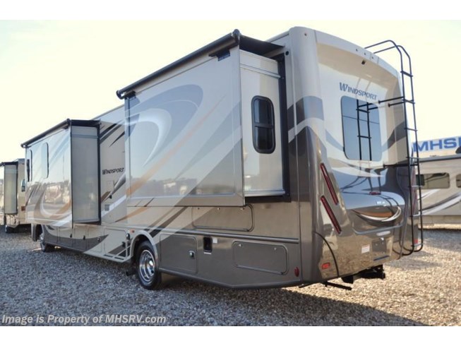 2018 Windsport 34P RV for Sale @ MHSRV W/King Bed & Dual Sink by Thor Motor Coach from Motor Home Specialist in Alvarado, Texas