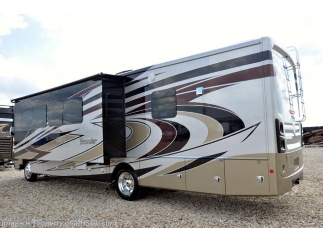 2018 Bounder 35K Bath & 1/2 for Sale LX Pkg, King, Credenza by Fleetwood from Motor Home Specialist in Alvarado, Texas