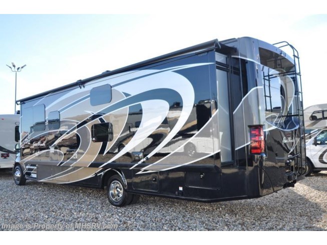 2018 Four Winds Super C 35SB Bunk Model W/King, Res Fridge, Ext. TV by Thor Motor Coach from Motor Home Specialist in Alvarado, Texas
