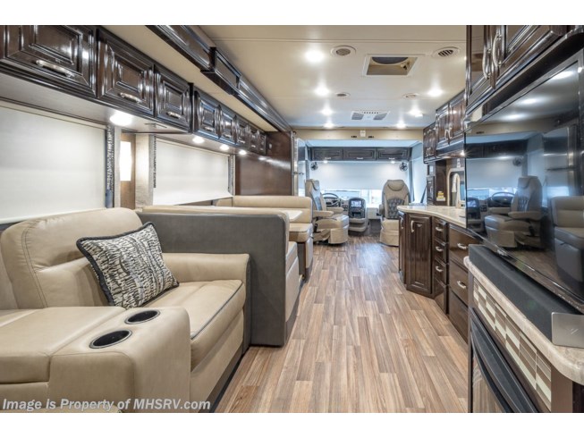 2019 Thor Motor Coach Palazzo 36.3 Bath & 1/2 Diesel W/King & Theater Seats - New Diesel Pusher For Sale by Motor Home Specialist in Alvarado, Texas
