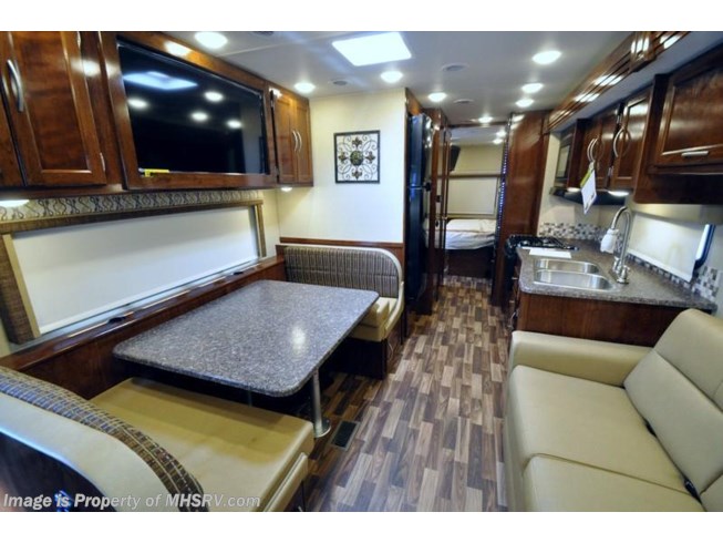 2018 Coachmen Pursuit 32WC W/2 A/C, Walk in Closet, 5.5KW Gen & King Bed - New Class A For Sale by Motor Home Specialist in Alvarado, Texas