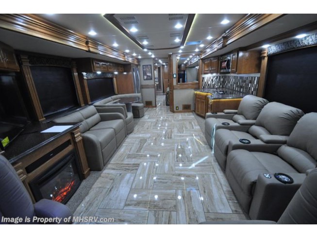 2018 Fleetwood Discovery LXE 44H Bath & 1/2 450HP, Tag, U-Dinette, Theater Seat - New Diesel Pusher For Sale by Motor Home Specialist in Alvarado, Texas