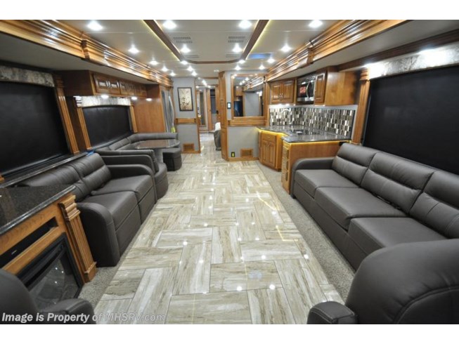 2018 Fleetwood Discovery LXE 44H Bath & 1/2, Tag, Aqua Hot, U-Dinette, Sofa - New Diesel Pusher For Sale by Motor Home Specialist in Alvarado, Texas