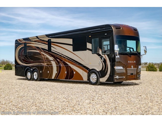 New 2019 Foretravel Realm FS6 Luxury Villa 1 (LV1) Bath & 1/2 Model available in Alvarado, Texas