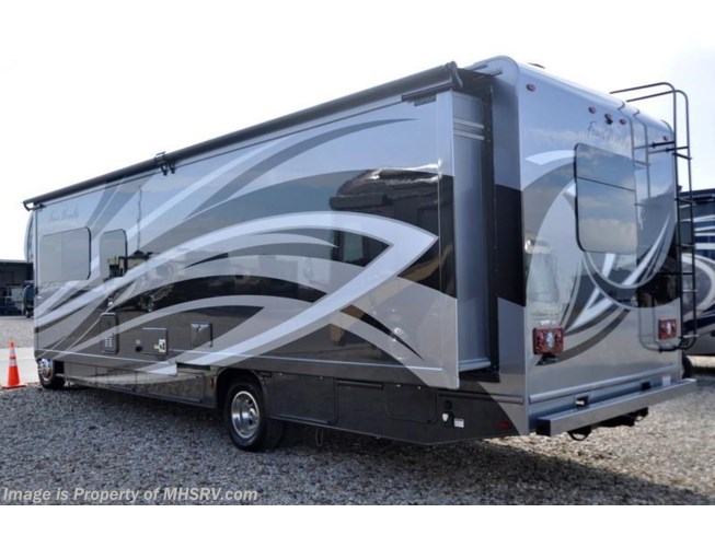 2018 Four Winds 31W W/FBP, Ext. TV, 15K A/C & 3 Cameras by Thor Motor Coach from Motor Home Specialist in Alvarado, Texas