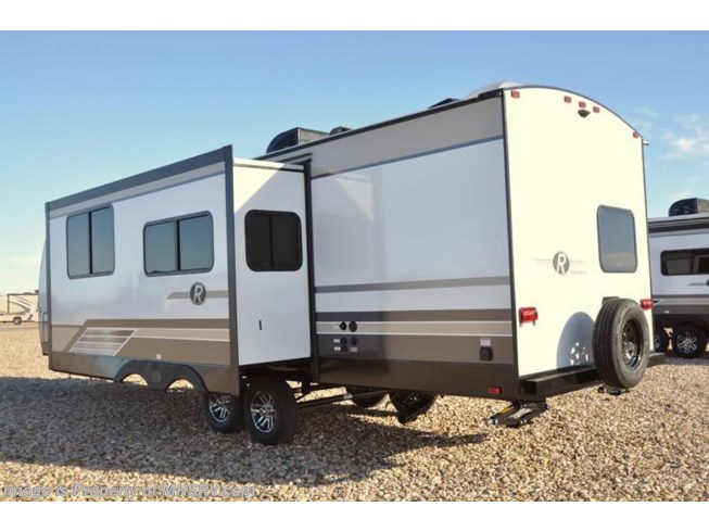 2018 Radiance Ultra-Lite 26BH Bunk Model RV for Sale W/ 2 A/C by Cruiser RV from Motor Home Specialist in Alvarado, Texas