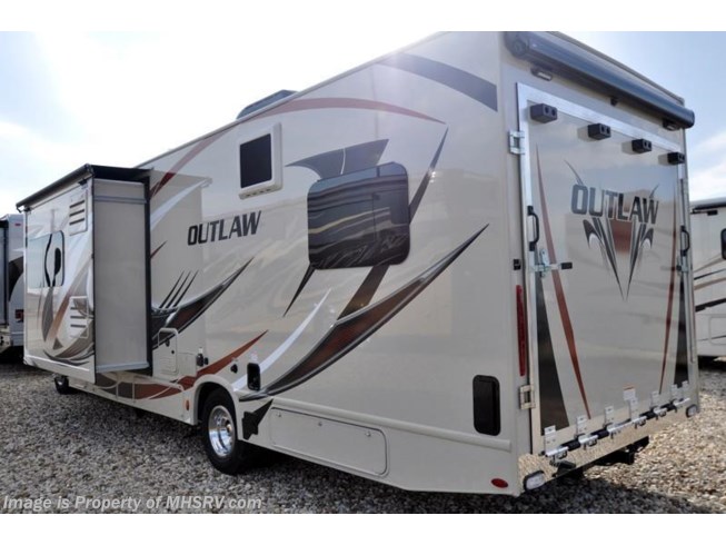 2018 Outlaw 29J Toy Hauler RV for Sale @ MHSRV by Thor Motor Coach from Motor Home Specialist in Alvarado, Texas