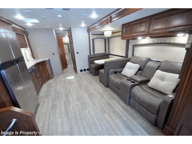 2019 Dynamax Corp Force HD 36FK Super C for Sale W/Theater Seats, W/D - New Class C For Sale by Motor Home Specialist in Alvarado, Texas