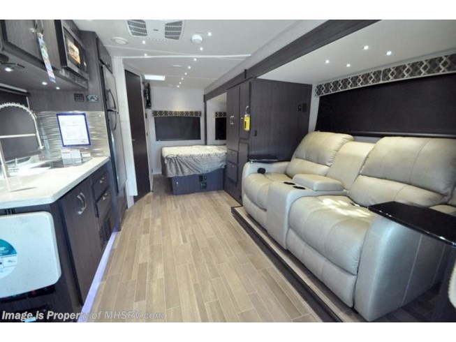 2019 Dynamax Corp Isata 3 Series 24FWM Sprinter Diesel RV W/Dual Recliners - New Class C For Sale by Motor Home Specialist in Alvarado, Texas