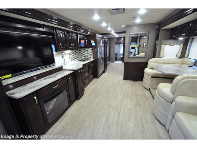 2018 Thor Motor Coach Challenger 37FH Bath & 1/2 RV W/King Tilt-A-View Bed - New Class A For Sale by Motor Home Specialist in Alvarado, Texas