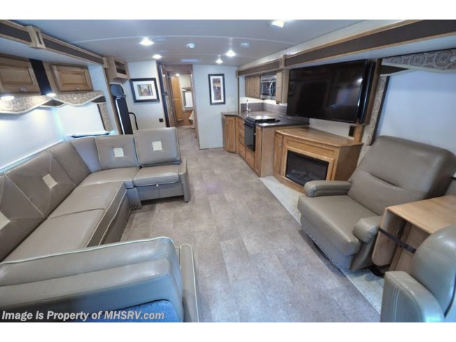 2015 Itasca Sunova 35G W/ Ext TV, 3 Slides - Used Class A For Sale by Motor Home Specialist in Alvarado, Texas
