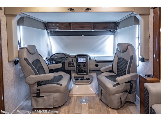 2019 Outlaw 37GP by Thor Motor Coach from Motor Home Specialist in Alvarado, Texas