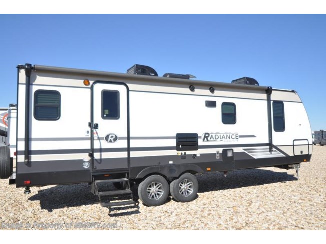 New 2018 Cruiser RV Radiance Ultra-Lite 25RB RV W/King, 2 A/C, Pwr Tongue Jack available in Alvarado, Texas