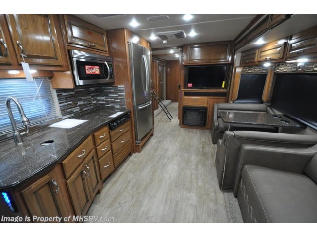 2018 Fleetwood Southwind 37H Bath & 1/2 Bunk Model W/King, Sat, W/D - New Class A For Sale by Motor Home Specialist in Alvarado, Texas