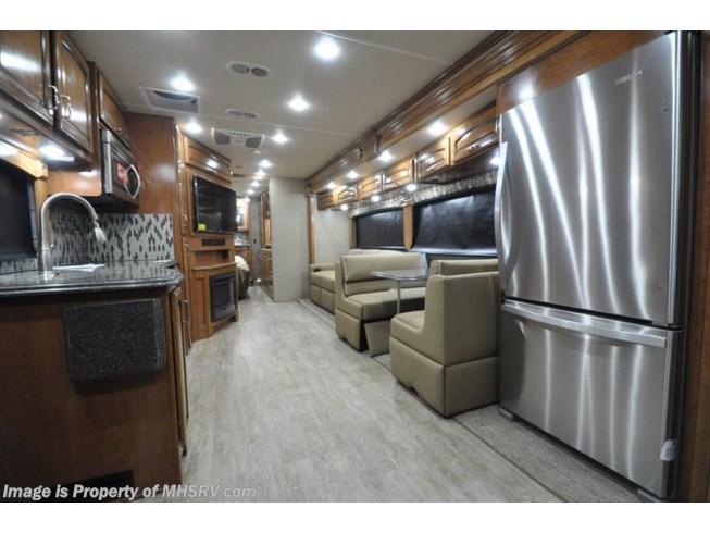 2018 Holiday Rambler Navigator XE 36U Bath & 1/2 RV for Sale W/ King, W/D - New Diesel Pusher For Sale by Motor Home Specialist in Alvarado, Texas