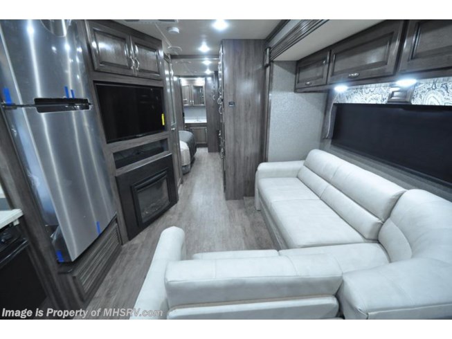 2018 Fleetwood Bounder 34S Bath & 1/2 RV for Sale @ MHSRV W/ King, Sat - New Class A For Sale by Motor Home Specialist in Alvarado, Texas