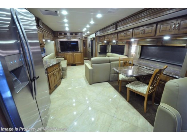 2015 Fleetwood Discovery 40X W/ 3 Slides, King Bed, W/D - Used Diesel Pusher For Sale by Motor Home Specialist in Alvarado, Texas