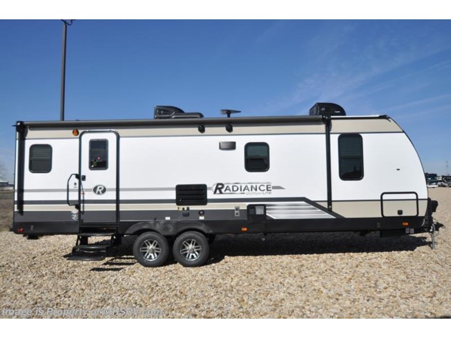 New 2018 Cruiser RV Radiance Ultra-Lite 25RB RV W/King, 2 A/C, Pwr Tongue Jack available in Alvarado, Texas