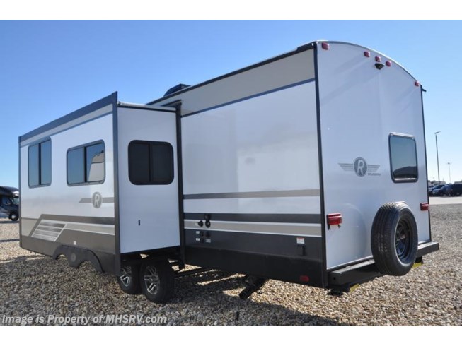 2018 Radiance Ultra-Lite 26BH Bunk Model RV for Sale W/2 A/C by Cruiser RV from Motor Home Specialist in Alvarado, Texas