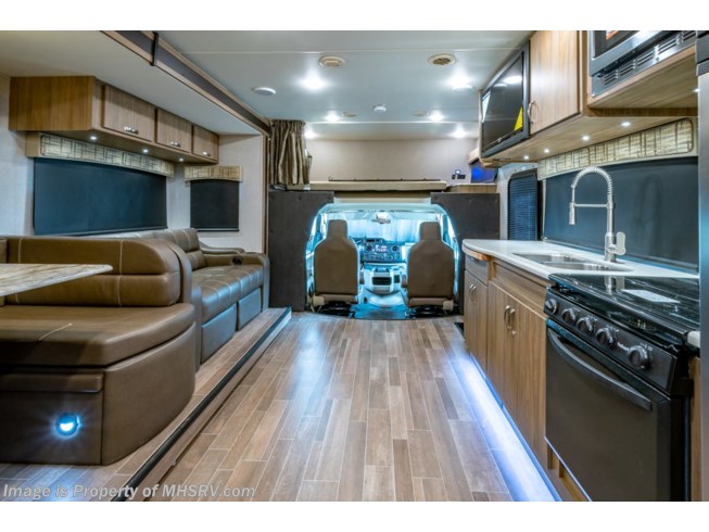 2019 Dynamax Corp Isata 4 Series 31DSF W/Dash Cam, Sat, Jacks - New Class C For Sale by Motor Home Specialist in Alvarado, Texas