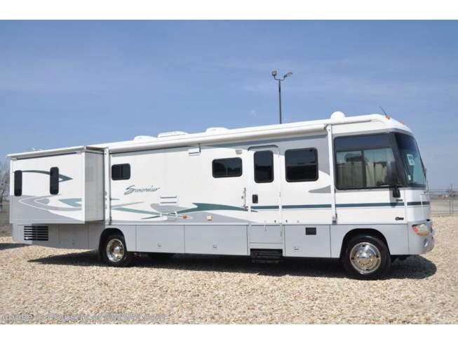 Used 2003 Itasca Suncruiser with 2 slides available in Alvarado, Texas