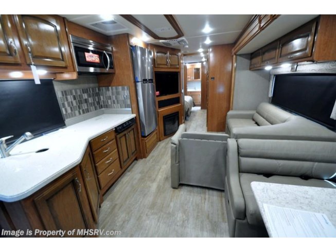 2018 Holiday Rambler Vacationer 34S Bath & 1/2 RV for Sale W/ Sat, OH Loft - New Class A For Sale by Motor Home Specialist in Alvarado, Texas