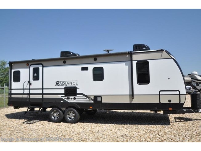 New 2019 Cruiser RV Radiance Ultra-Lite 25RB RV W/2 A/C, King, Pwr Tongue Jack available in Alvarado, Texas
